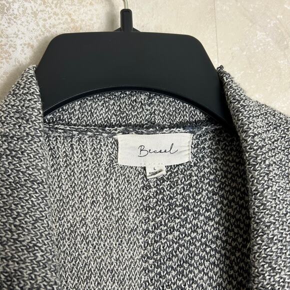 Becaal Large Cardigan Sweater Gray Color Block Women's - Picture 2 of 9
